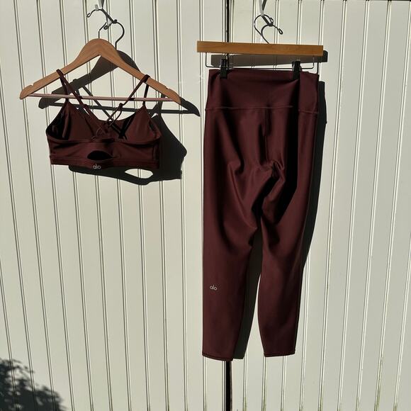 ALO Yoga Cherry cola leggings airlift - Picture 3 of 16